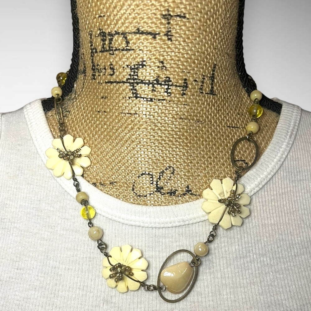 Vintage Boho Carved Flower Beaded Metal Hoop Statement 20" Necklace